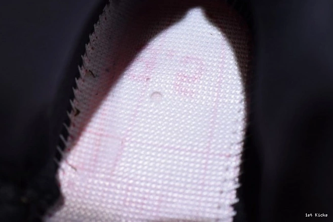 1st Kicks Shoes 13 Air AT3102-006 Low Infrared x Jordan Black Clot 0701